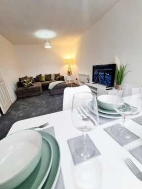 Modern 2 bedroom apartment in Historical Spa town